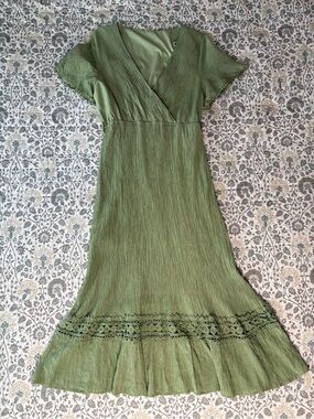 Olive Green V-Neck Midi Dress with Lace Trim